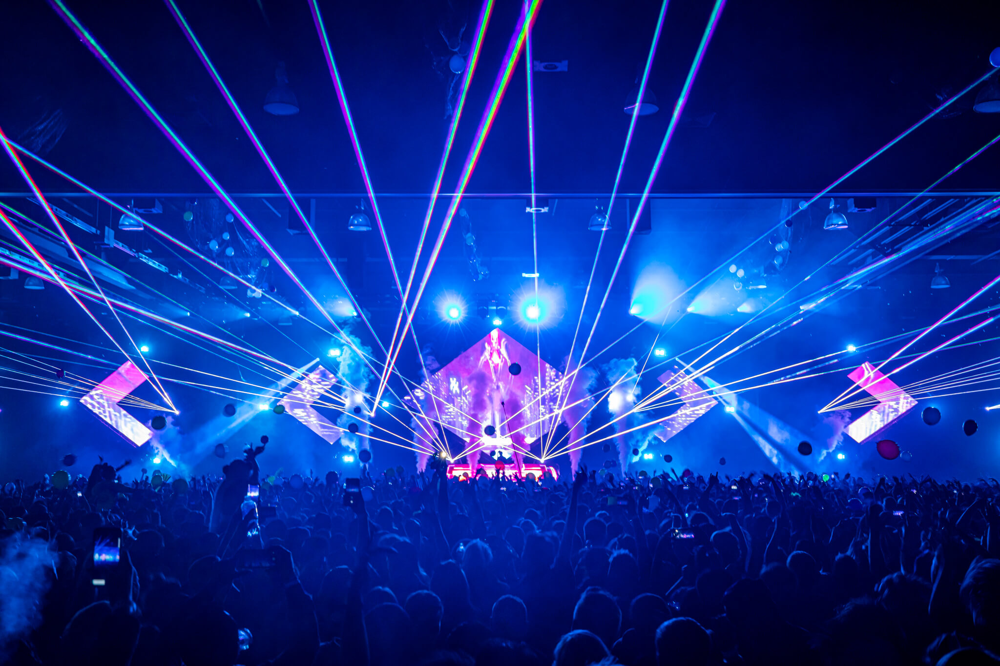 GALLERY Radiance NYE Festival