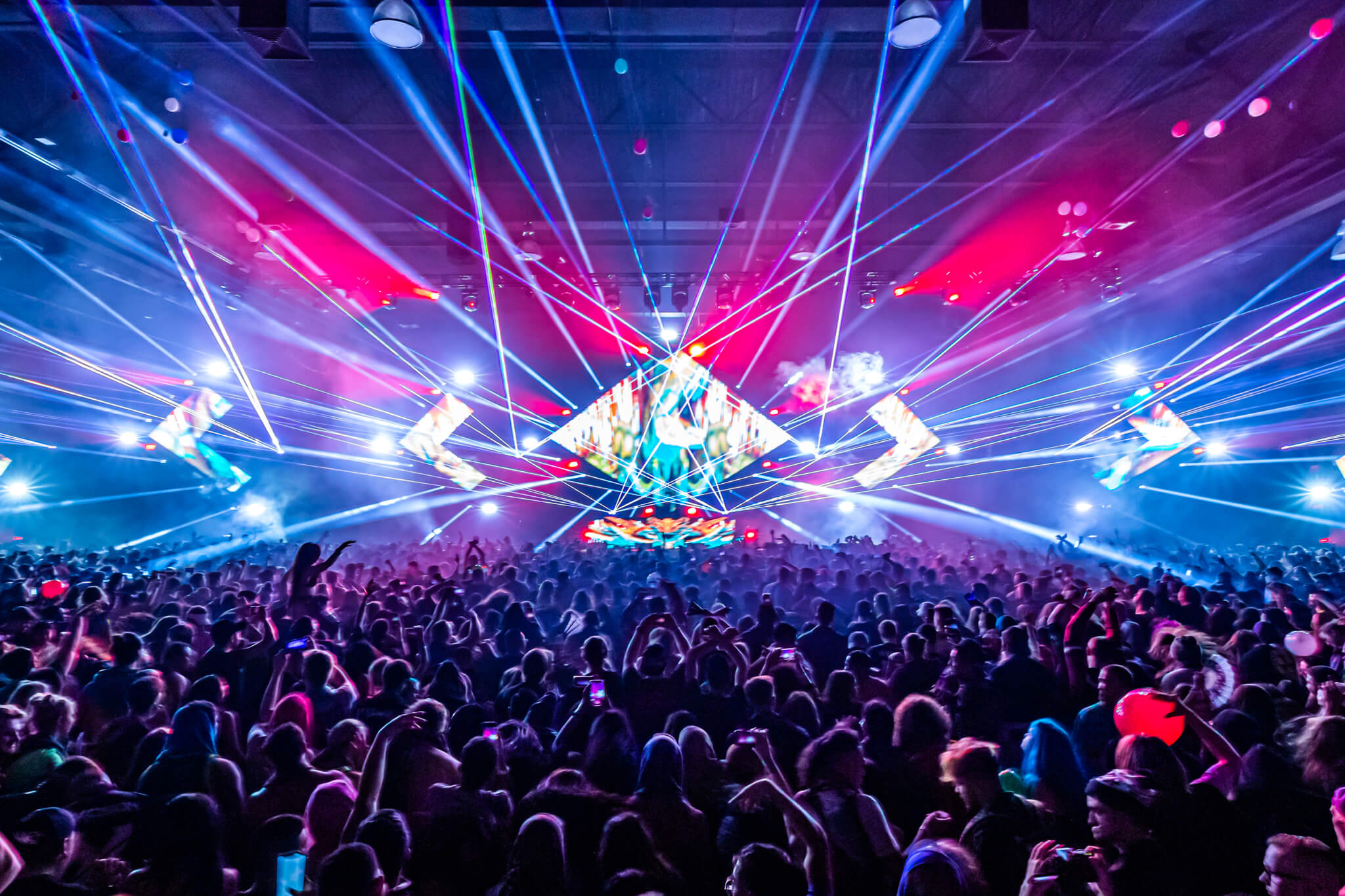 GALLERY Radiance NYE Festival